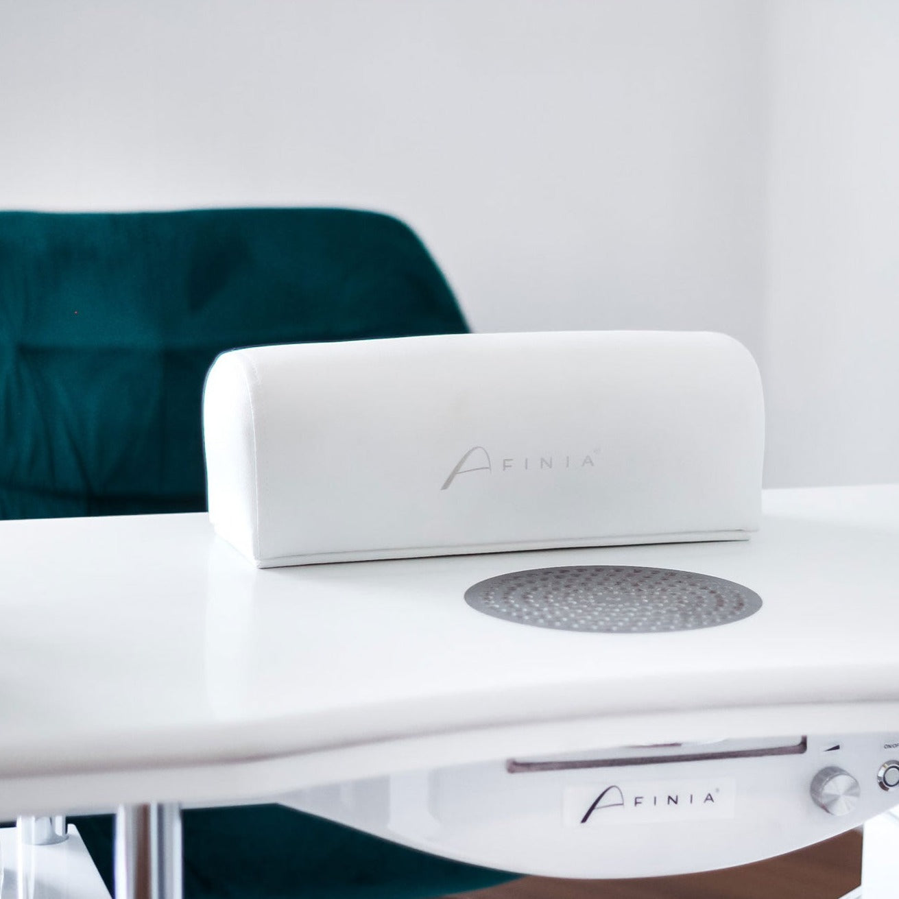 Siirrettävä käsituki AFINIA, eri sävyjä