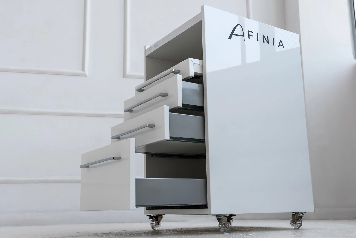 Siirrettävä jankahoitolaatikosto AFINIA